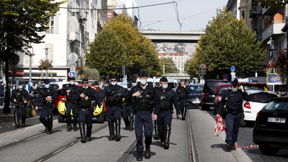Επίθεση με μαχαίρι στη Νίκαια της Γαλλίας – Toυλάχιστον ένας νεκρός